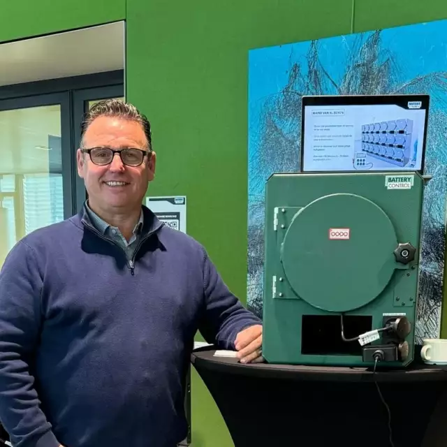 Dick-van-de-Steeg-Battery-Control